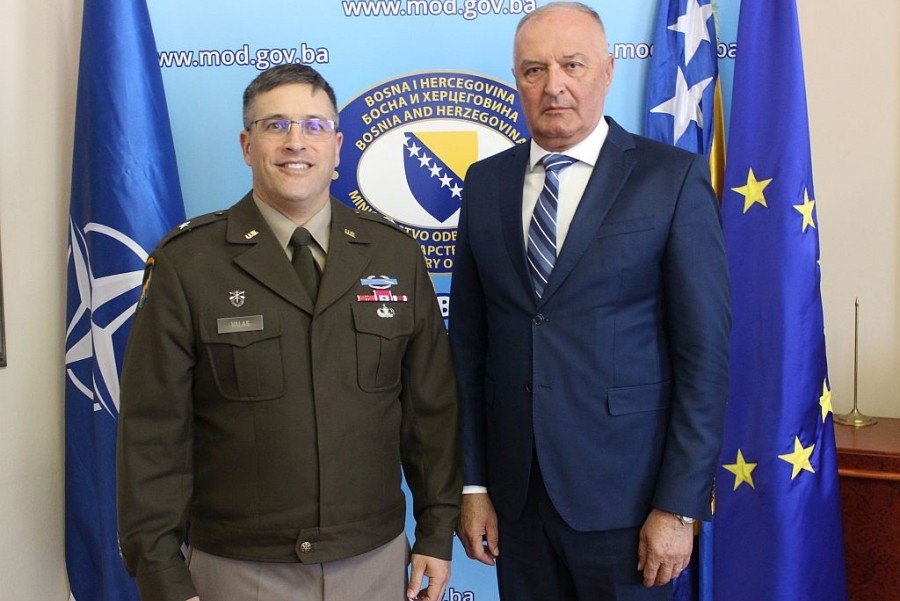 HELEZ SA KOMANDANTOM NATO ŠTABA: ‘Usaglasili smo stav da međunarodna zajednica u BiH mora biti odlučnija i…’