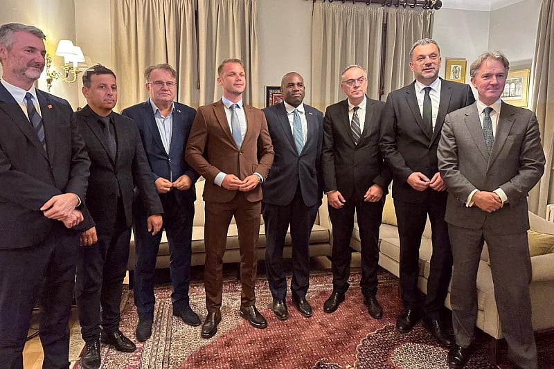 Trojke iz FBiH i RS-a se sastale u rezidenciji britanskog ambasadora, tu je i Lammy