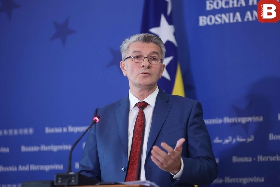 ŠEMSUDIN MEHMEDOVIĆ UZBURKAO JAVNOST: ‘Ukoliko HDZ bude i dalje živi štit za Dodika, dijelit će njegovu sudbinu’