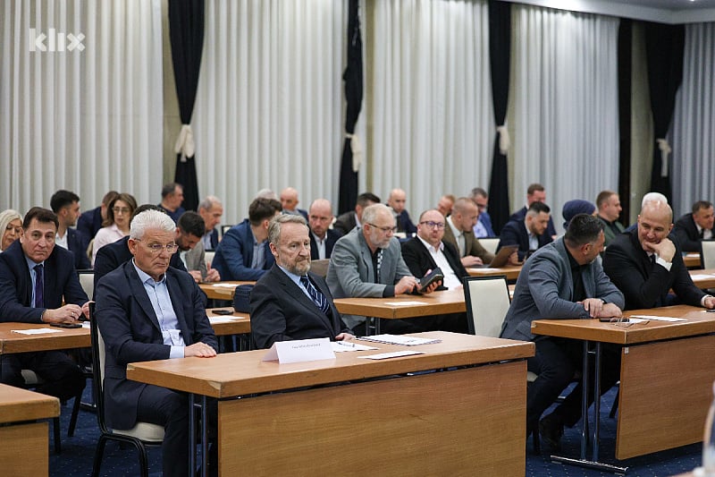 SDA: Nećemo učestvovati u formiranju nove većine na državnom nivou, ali ćemo podržati sve smjene