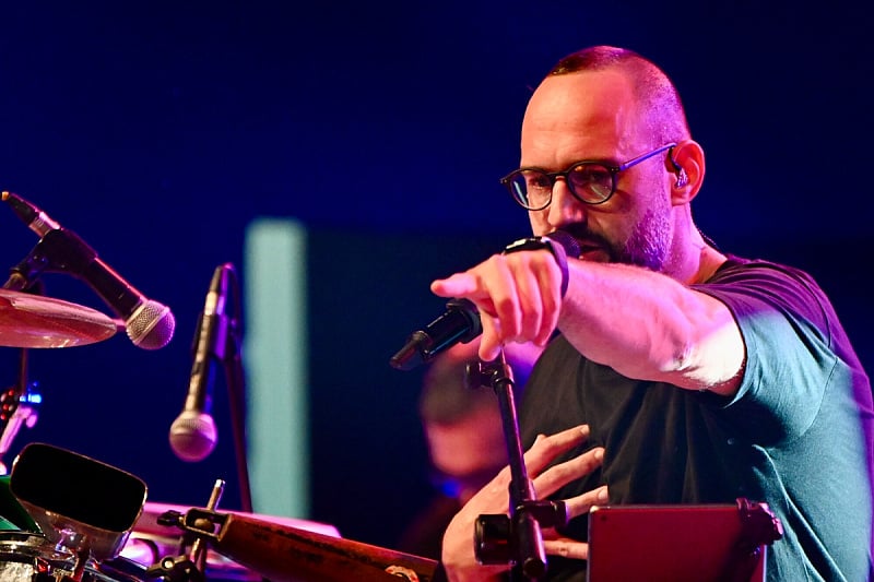 St. Louis Band neslužbenom himnom protesta u Srbiji zagrijao atmosferu u Domu mladih u Sarajevu