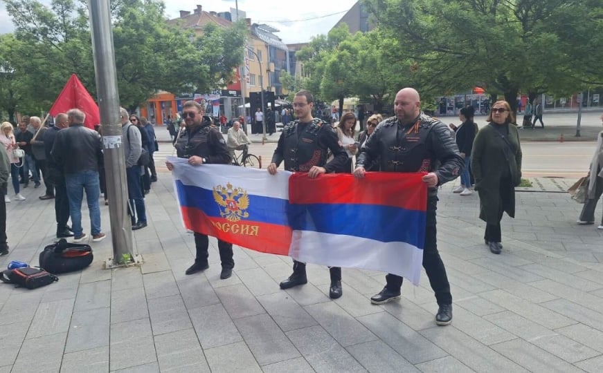 U Banjoj Luci Marš besmrtnog puka: Na događaj stigli i ozloglašeni ‘Noćni vukovi’