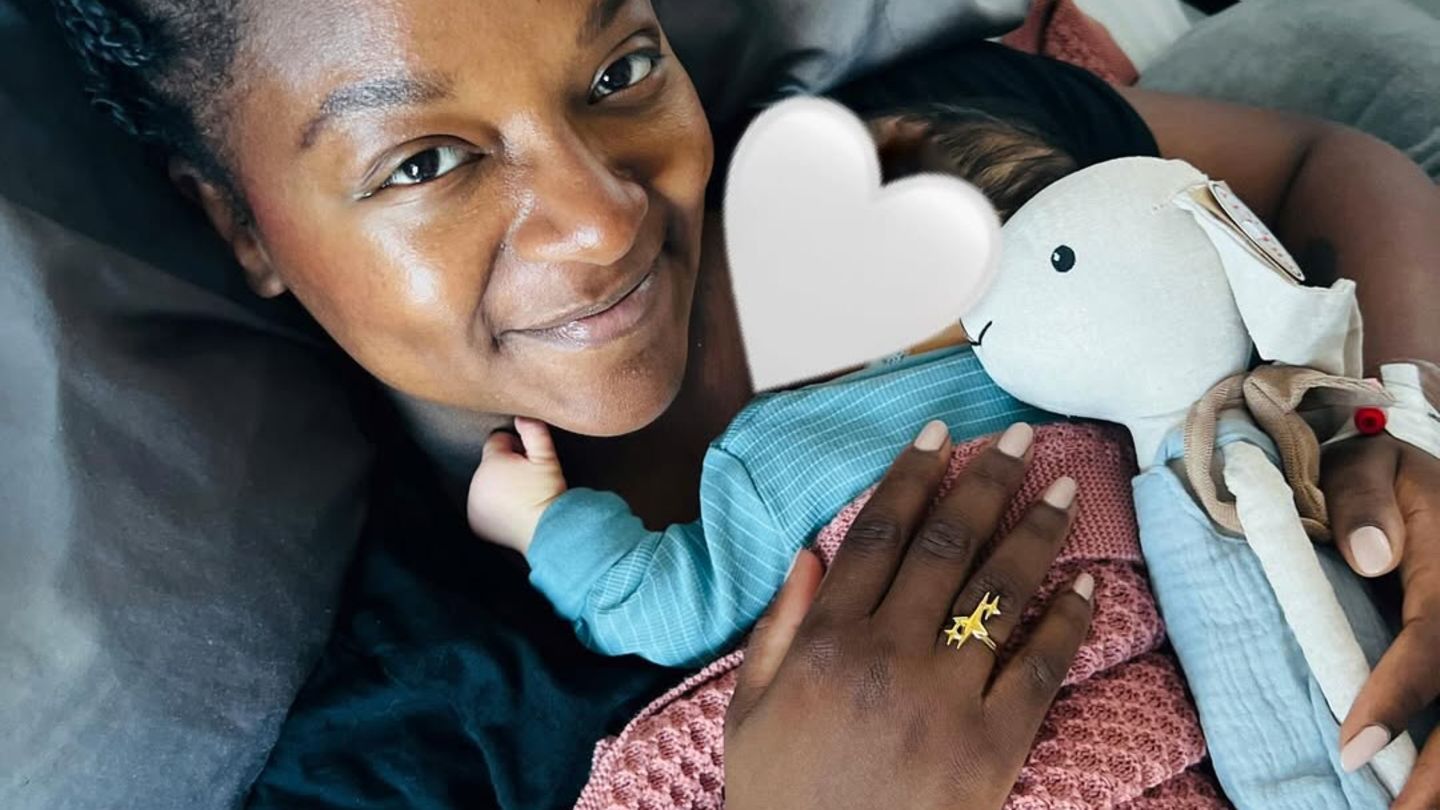 Aminata Touré: Prva fotografija za bebe! Ovaj političar je postao mama
