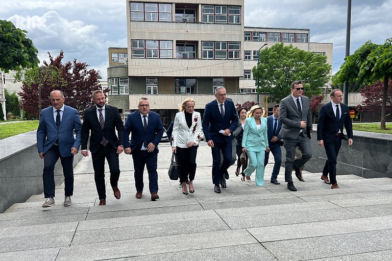 Iz SNSD-a teške poruke za opoziciju iz RS-a: “Ako ne podržite veto od  Željke Cvijanović – izdali ste”