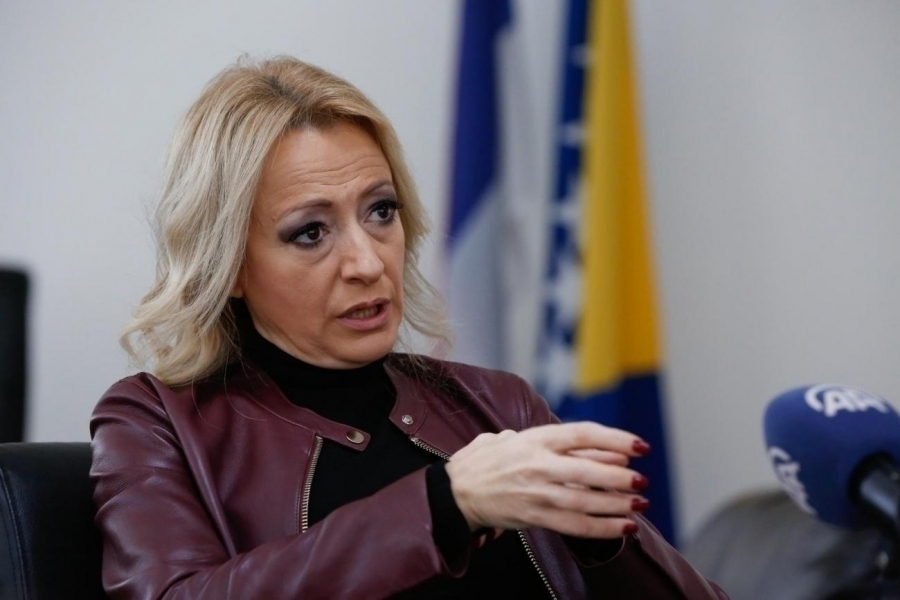 ALEKSANDRA PANDUREVIĆ UZBURKALA JAVNOST: ‘Nemamo za Viaduct, nemamo za povećanje boračkog dodatka, ali je važno da Nijemcima pokažemo zube’