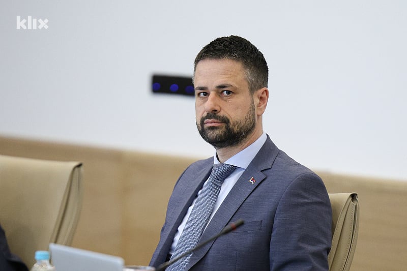 Amidžić o neusvajanju budžeta: Krivo mi je, sve je veći rizik zbog Viaducta i blokiranja institucija