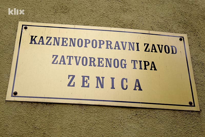Incident u zeničkom zatvoru: Više osoba s povredama dovezeno u bolnicu