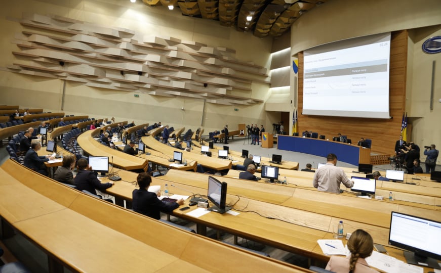 ‘Nesvakidašnja situacija u Parlamentu’: Predstavnički dom usvojio sve tačke dnevnog reda