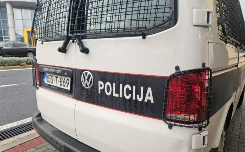 Akcija u Neumu: Policija pronašla veću količinu droge i oružja, uhapšene 4 osobe