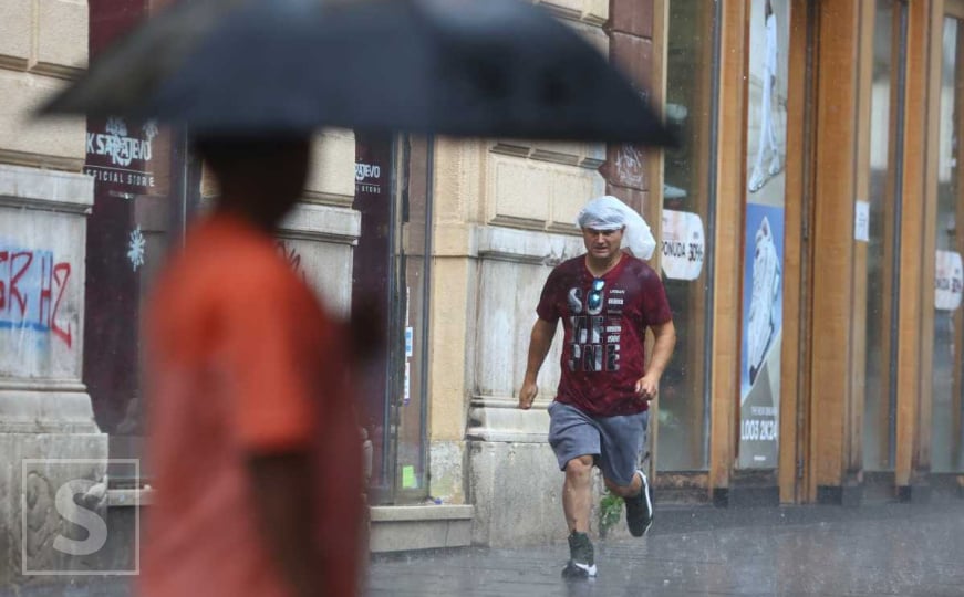 Oglasio se BH Meteo: Dijelove BiH uskoro će pogoditi obilna kiša, led i jak vjetar