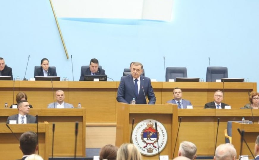 Dodik traži slamku spasa, nudi dogovor međunarodnoj zajednici: ‘Evo vam minerali, dajte nam slobodu’