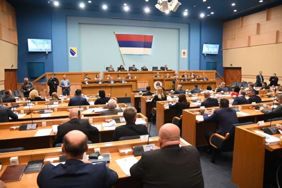 NSRS USVOJILA SPORNI ZAKON: Dodik ukinuo finansiranje svih stranaka