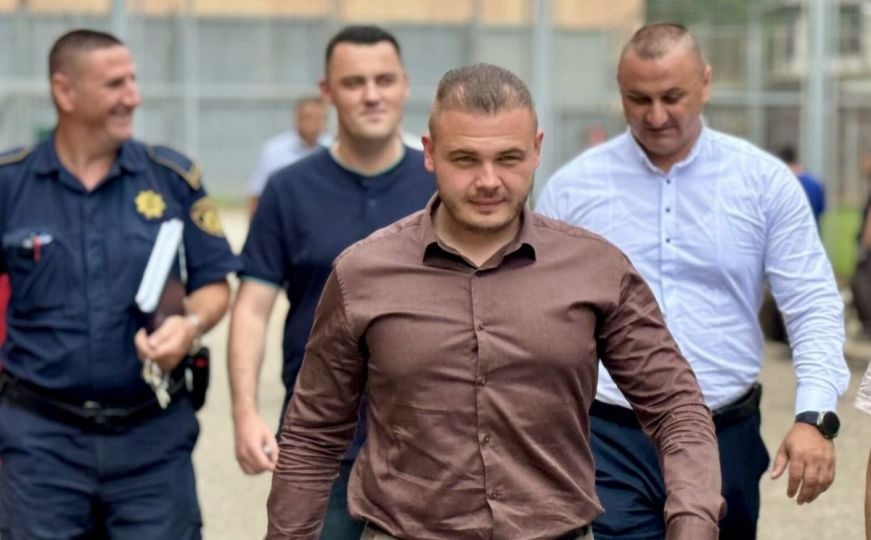 Osuđenik teško povrijedio stražara u zeničkom zatvoru, Isak tvrdi: ‘Sve je pod kontrolom’