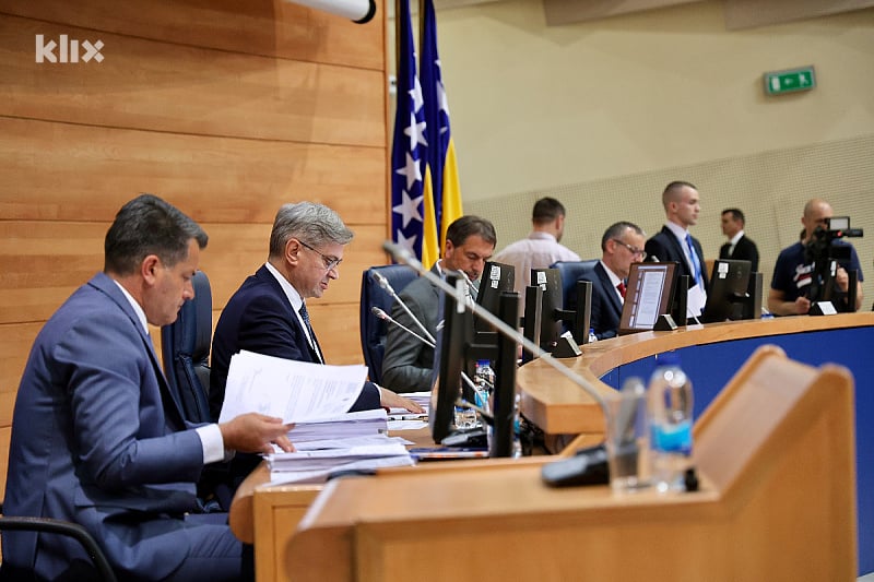 Zatražena hitna sjednica Predstavničkog doma BiH, dvije Trojke ponudile svoj Prijedlog zakona o Sudu BiH