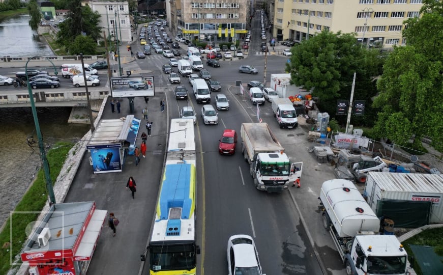 Pogledajte fotografije ogromne gužve na glavnoj saobraćajnici u Sarajevu