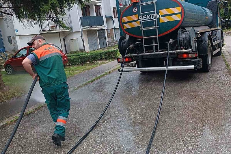 Velika akcija čišćenja u Sarajevu nakon pojave leptospiroze, učestvuje 120 radnika i brojna vozila