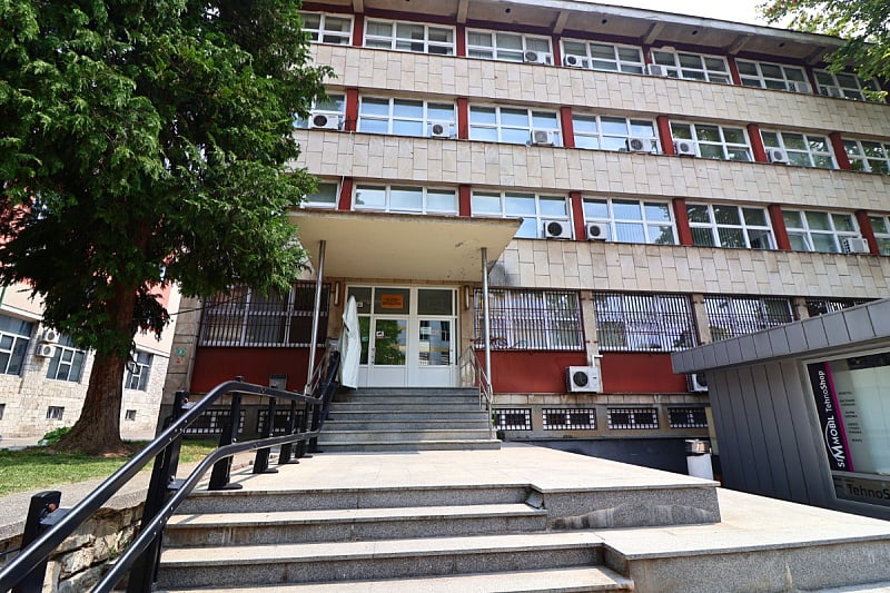 Općinski sud u Sanskom Mostu zabranio obavljanje policijske dužnosti za osam policajaca uhapšenih u akciji “Kocka”