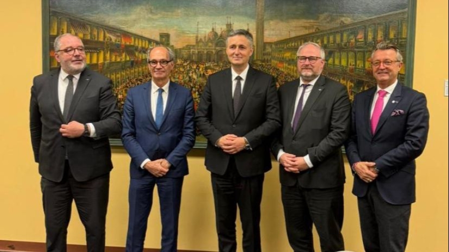 SASTANAK U DAYTONU: Bećirović s francuskom parlamentarnom delegacijom razgovarao o napadu iz RS na ustavni poredak BiH