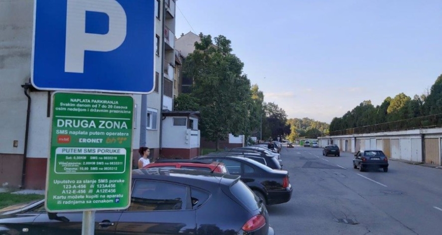 VRHUNAC APSURDA I KORUPCIJE: Privatnoj firmi, čiji je vlasnik blizak vladajućem SNSD-u, grad Doboj plaća pola miliona da vrši usluge naplate parkinga