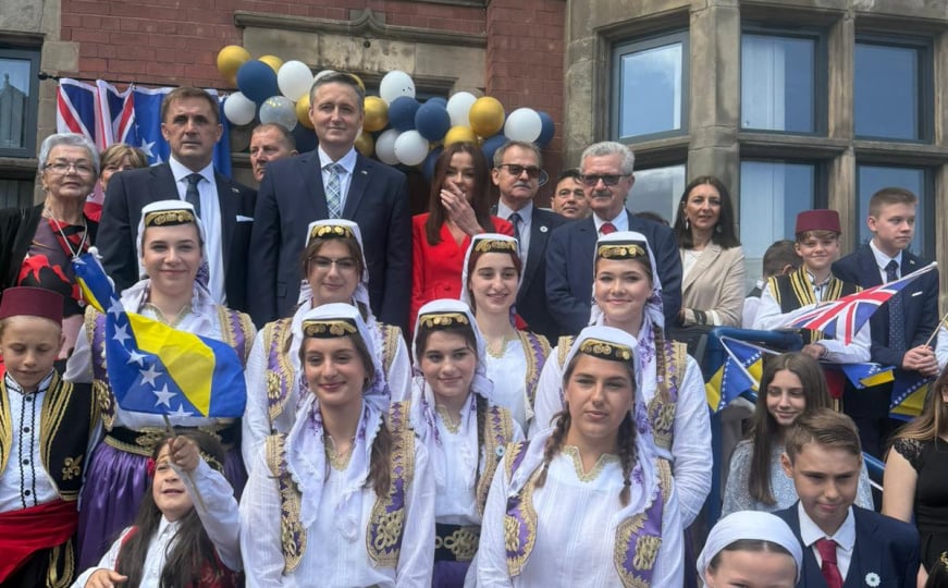 Jačanje veze s bh. dijasporom: Denis Bećirović otvorio počasni konzulat BiH u Birminghamu