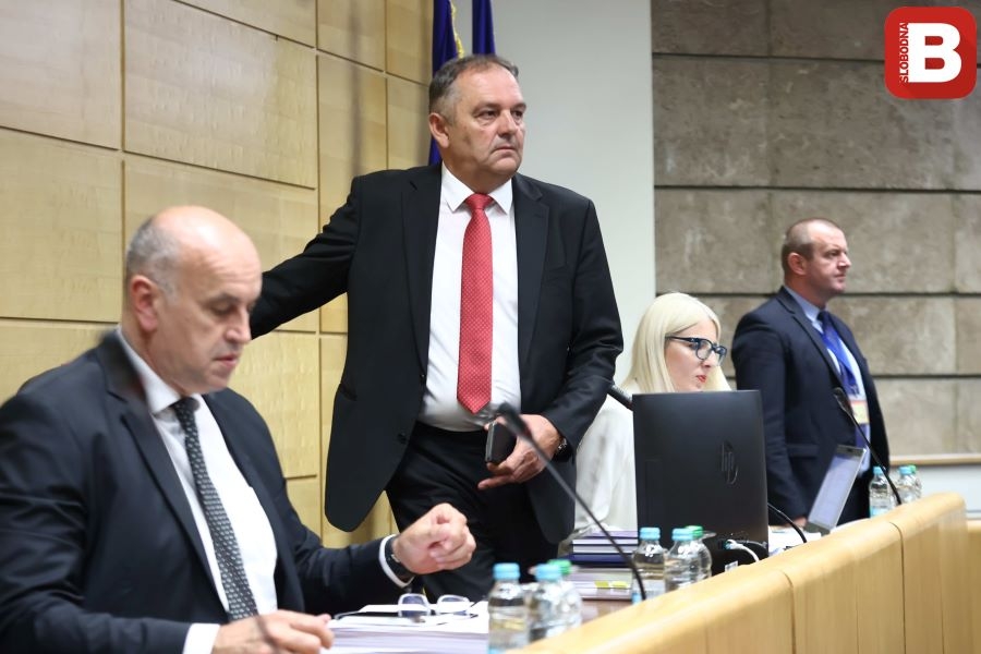 NA PRIJEDLOG VLADE FBiH: Dom naroda Federalnog parlamenta prihvatio je danas Nacrt zakona o gasu u FBiH i uputio ga…