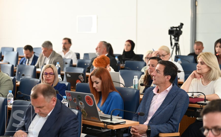Skupština bez kvoruma? Zastupnici DF, SDA i SBiH podnose krivičnu prijavu protiv Elvedina Okerića