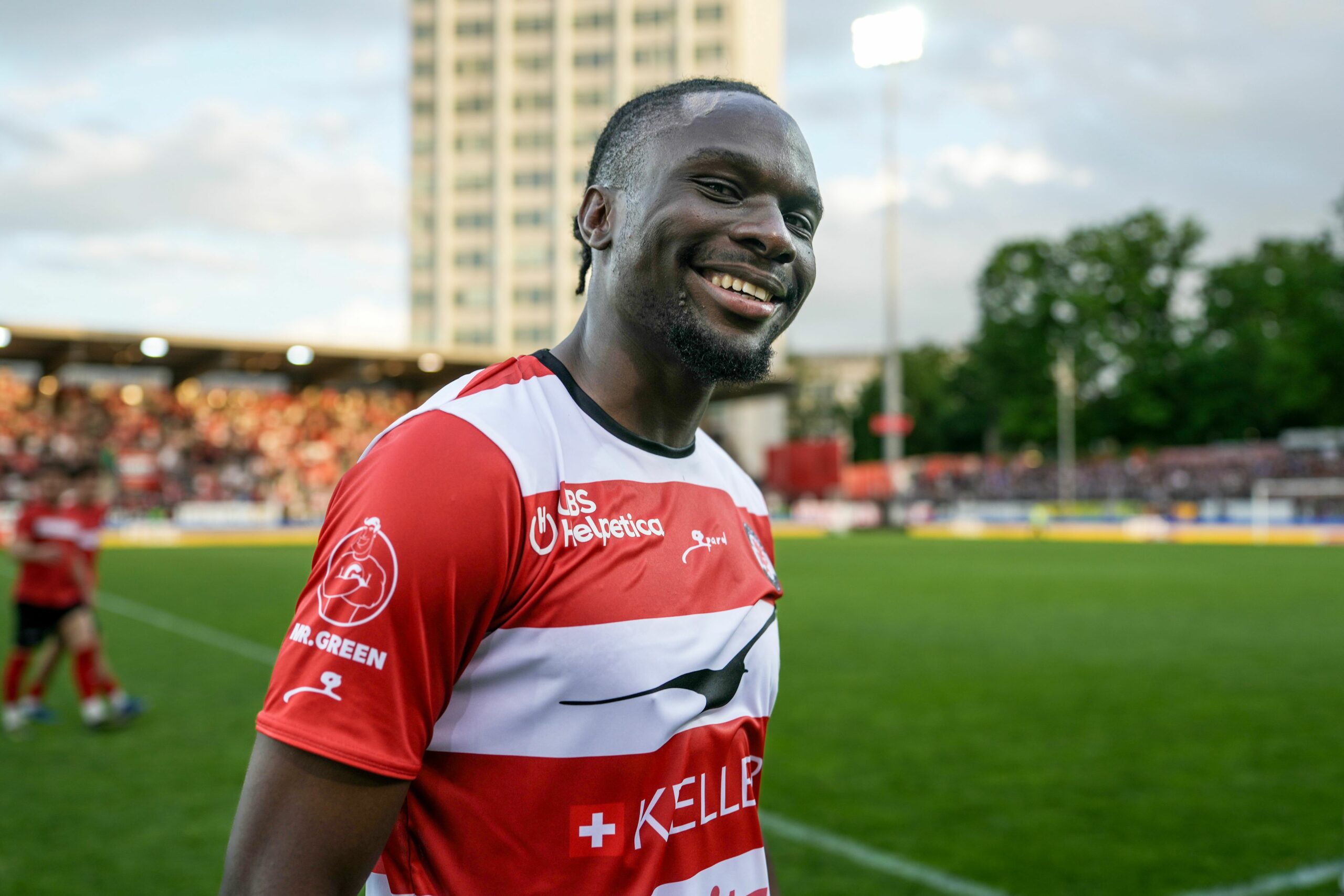 Josias Lukembila jača napad na FC Sion