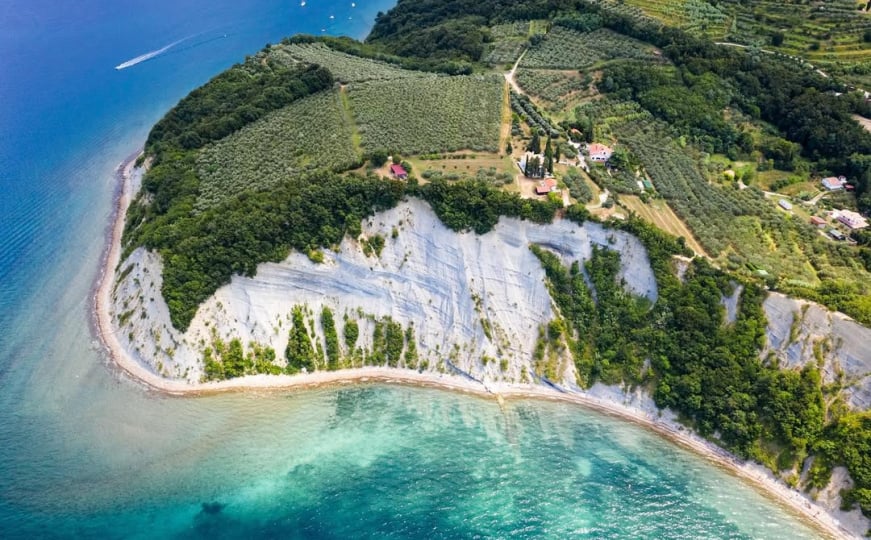 Skriveno mjesečevo čudo u regiji: Jeste li znali za ovu plažu?