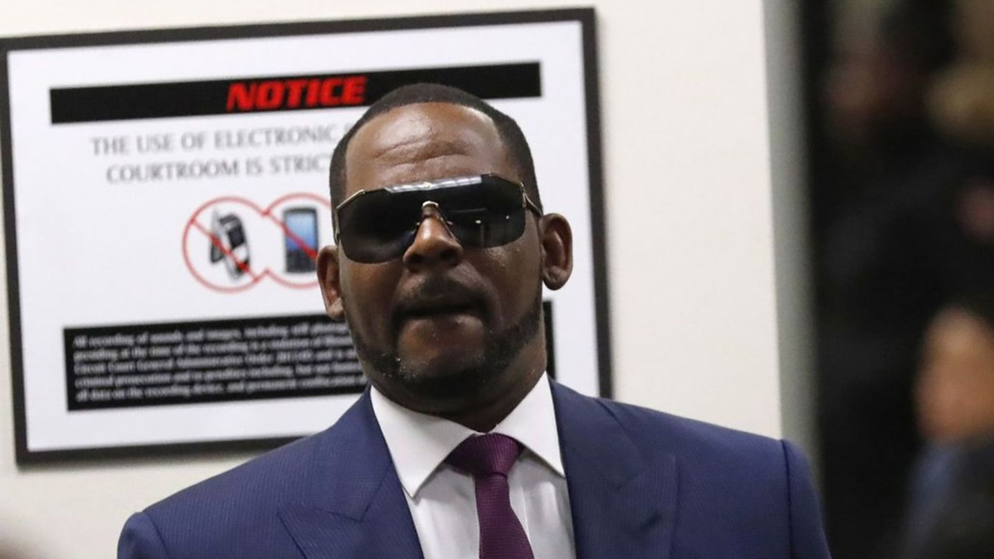 R. Kelly: Sud odbaci hitnu prijavu