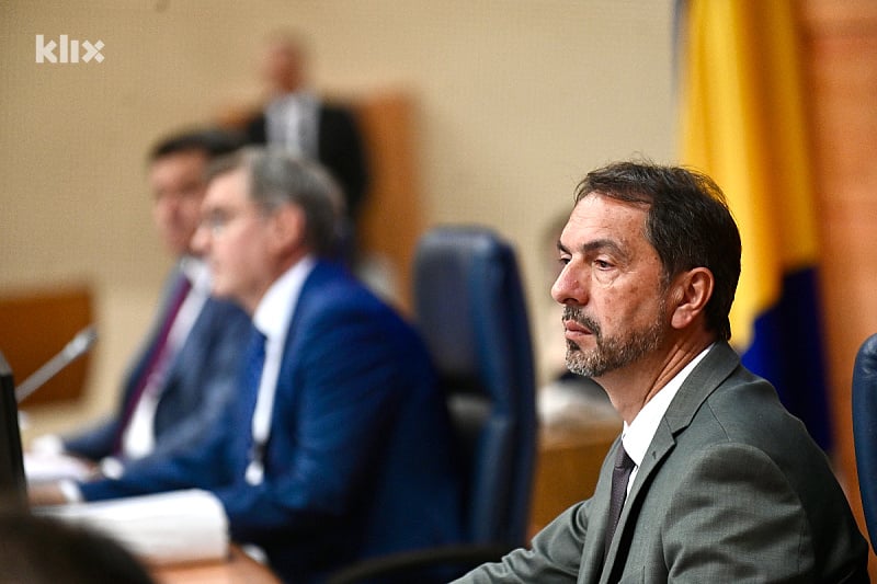 Čavara zakon za deblokiranje imenovanja ministra sigurnosti nazvao parlamentarnim udarom: “SDA je manipulativna”