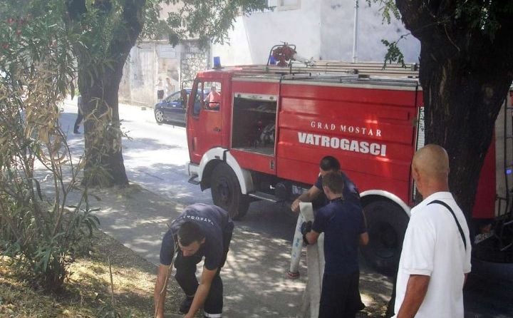 Mostarski vatrogasci ugasili požar: Brzom reakcijom izbjegnuta velika katastrofa