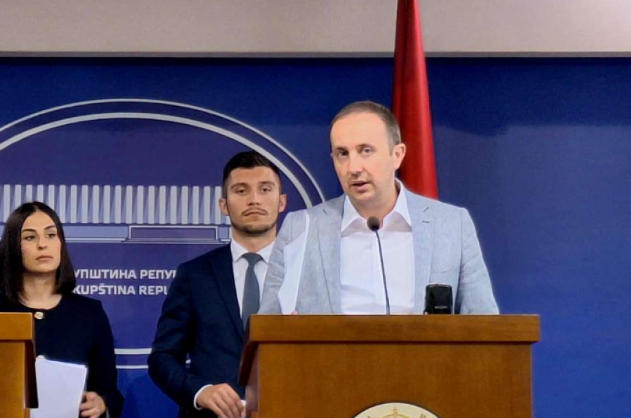 POSLANIK SDS-a VRLO ZABRINUT ZBOG ODLUKA VLADE RS: ‘Narod je uplašen i izbezumljen, postupci vlasti prijete…’