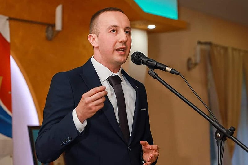 SDS protiv uvođenja rezervnog sastava policije: Luđačka ideja velikog vođe, narod je izbezumljen