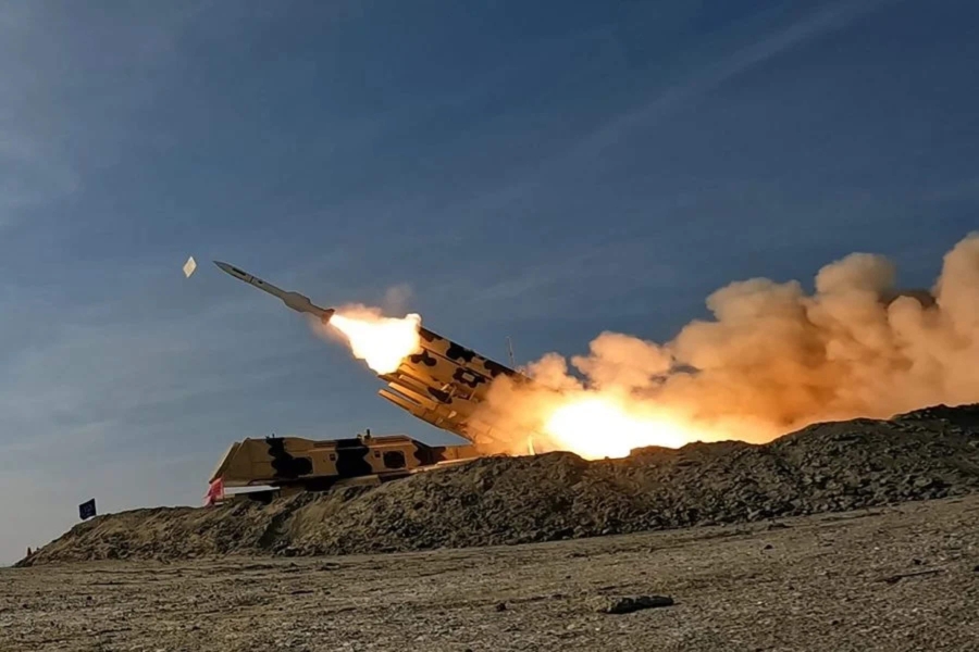 POČELA IRANSKA OSVETA: Raketirane američke vojne baze u Kataru, stižu prvi snimci… (VIDEO)