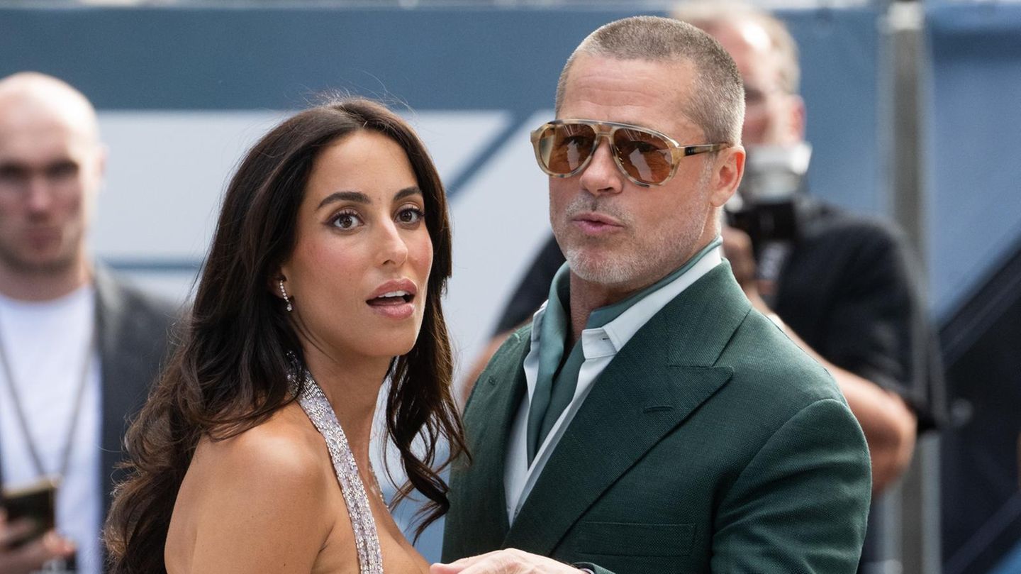 Brad Pitt: Ponovo pokrenite! Brad pitt raspakira prvi put preko niske tačke