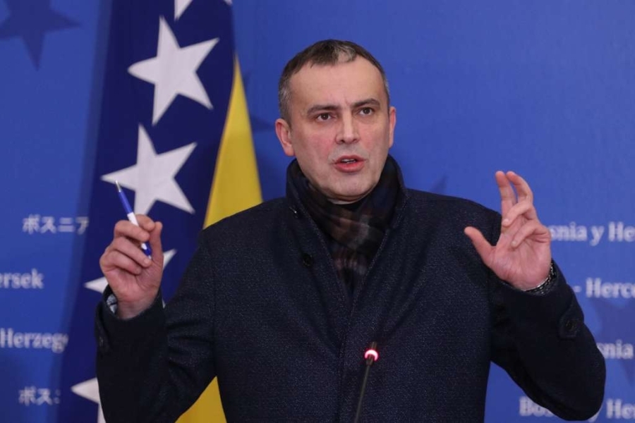 DARKO BABALJ PORUČIO: Opasan je, a ne dobronamjeran, onaj ko svom narodu umjesto olovke stavlja pušku u ruke