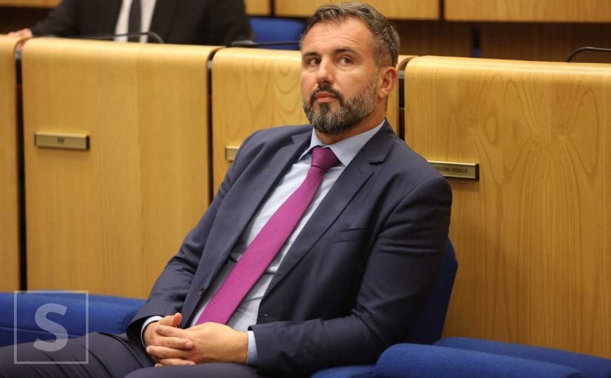 Igor Stojanović dao izjavu SIPA-i u vezi s krivičnom prijavom koju je podnio protiv Milorada Dodika