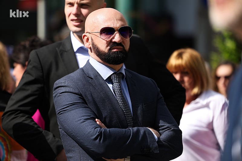 Isak: Zna se šta je “rezervni sastav” policije radio u ratu, FBiH može formirati i 16.000 rezervista