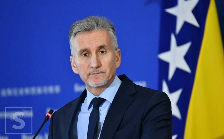 Ademović o poskupljenju vode u KS, prozvao SBiH i Efendića: “Nek’ se pokrije po glavi i postidi”
