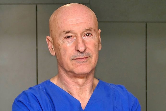 Preminuo poznati sarajevski hirurg Emir Solaković