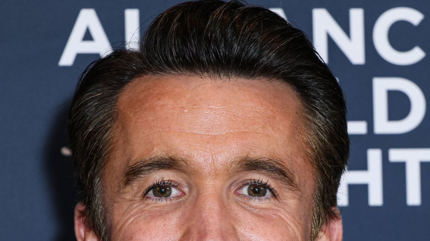 Rob McElhenney: Zatražena izmjena glumaca