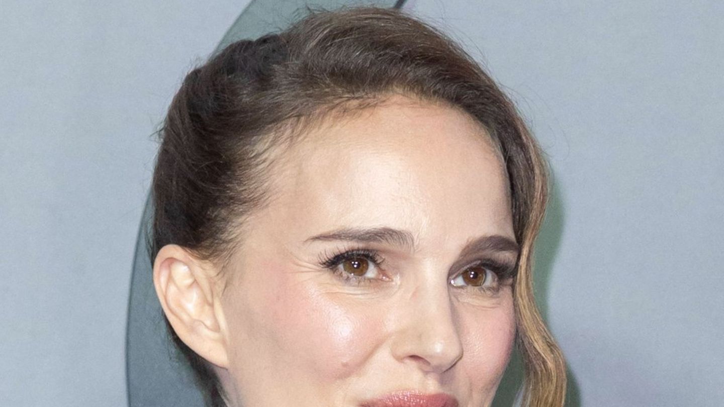 Natalie Portman: Sin iznenađuje Streemer sa poznatom mamom