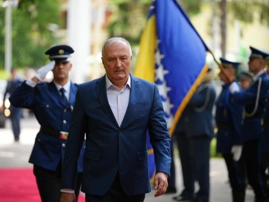 HELEZ OGORČEN PRESUDOM SUDA U BEOGRADU: Nema nikakve razlike u politikama Miloševića, Karadžića i Vučića!