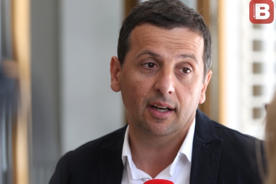 ‘NE TREBA NAM REZERVNI SASTAV POLICIJE, NEGO RED U DRŽAVI’: Vukanović kaže da je napadnut u Trebinju i Sarajevu
