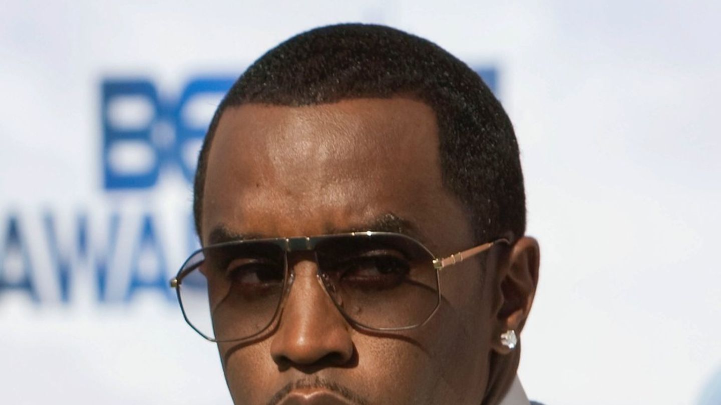 Sean “Diddy” češljevi: ostaje u zatvoru