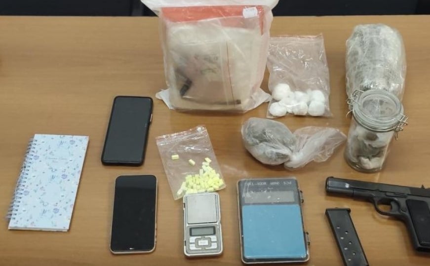 Policijska akcija “Star” u Sarajevu: Pronađene velike količine droge, oružje, novac…