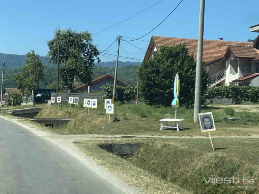 NOVE PROVOKACIJE UOČI 11. JULA: Uz cestu Bratunac-Potočari postavljene fotografije pripadnika VRS-a (VIDEO)