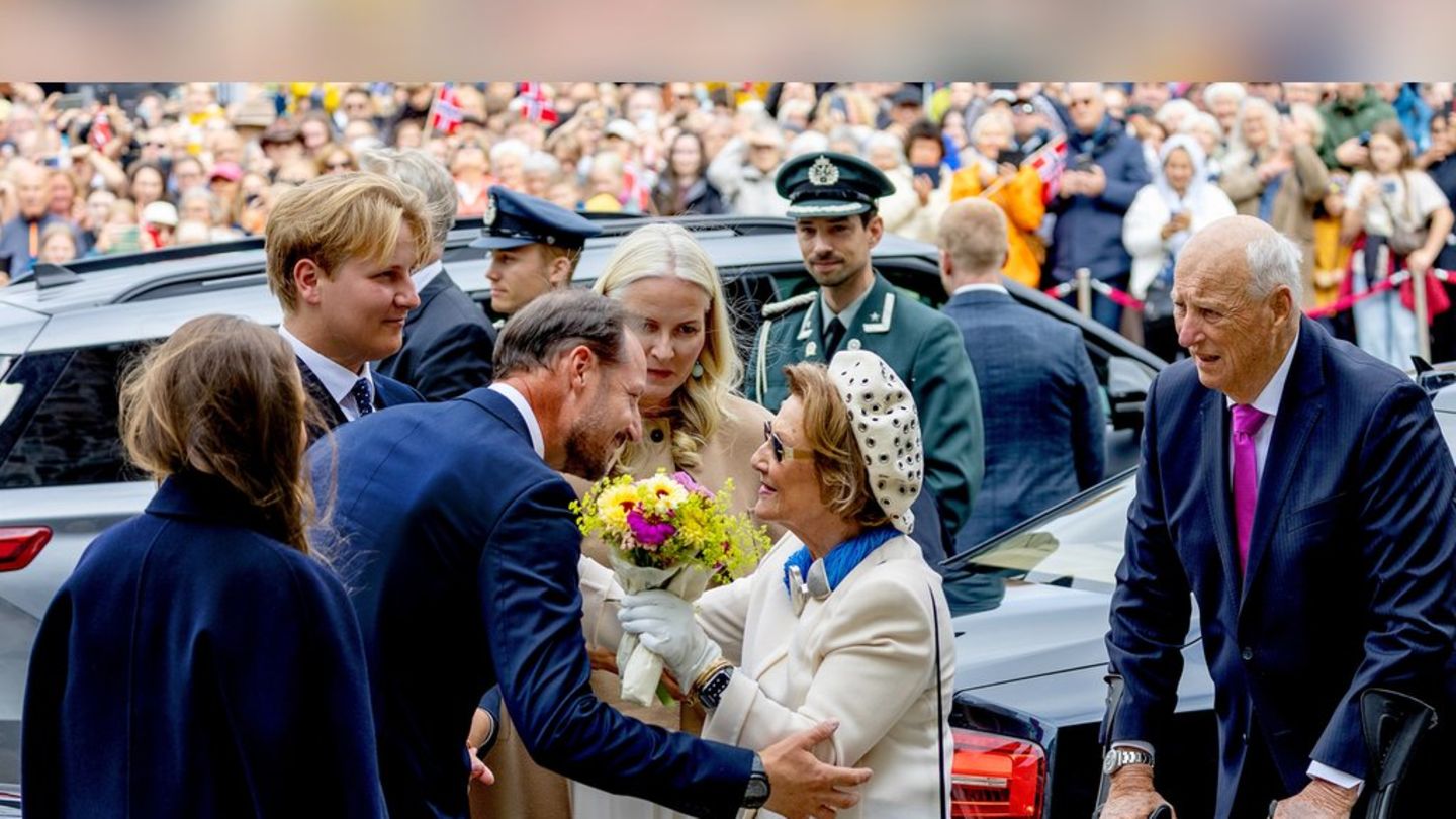 Norveški Royals: United Tri generacije