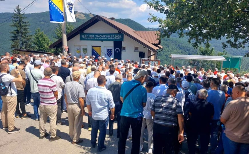Na Šehidskom mezarju Tihovići konačan smiraj pronašlo je 11 nedužno ubijenih mještana Tihovića