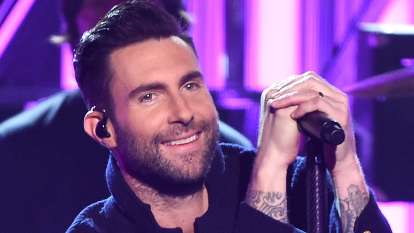 Adam Levine: Shelton ga je stavio u domaću svinju